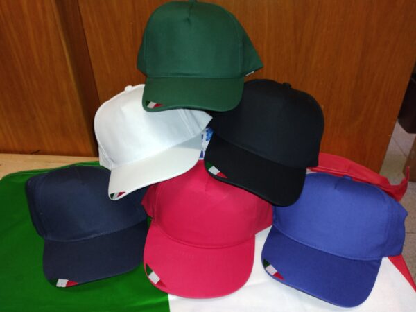 Cappello ricamo tricolore